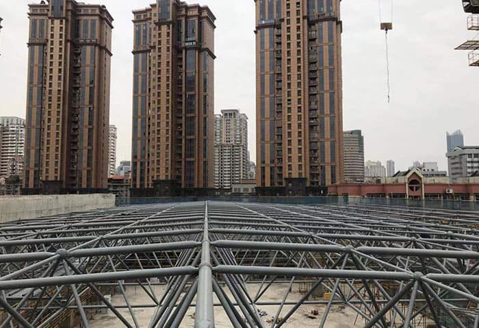 商丘螺栓球网架结构