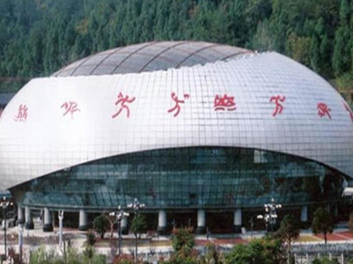 商丘体育中心球形网架加工安装